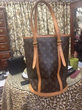 Louis Vuitton Monogram Vertical Bucket Tote in Brown and Caramel